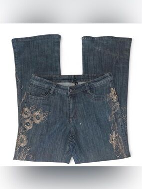 Low-waist Bootcut Jeans
